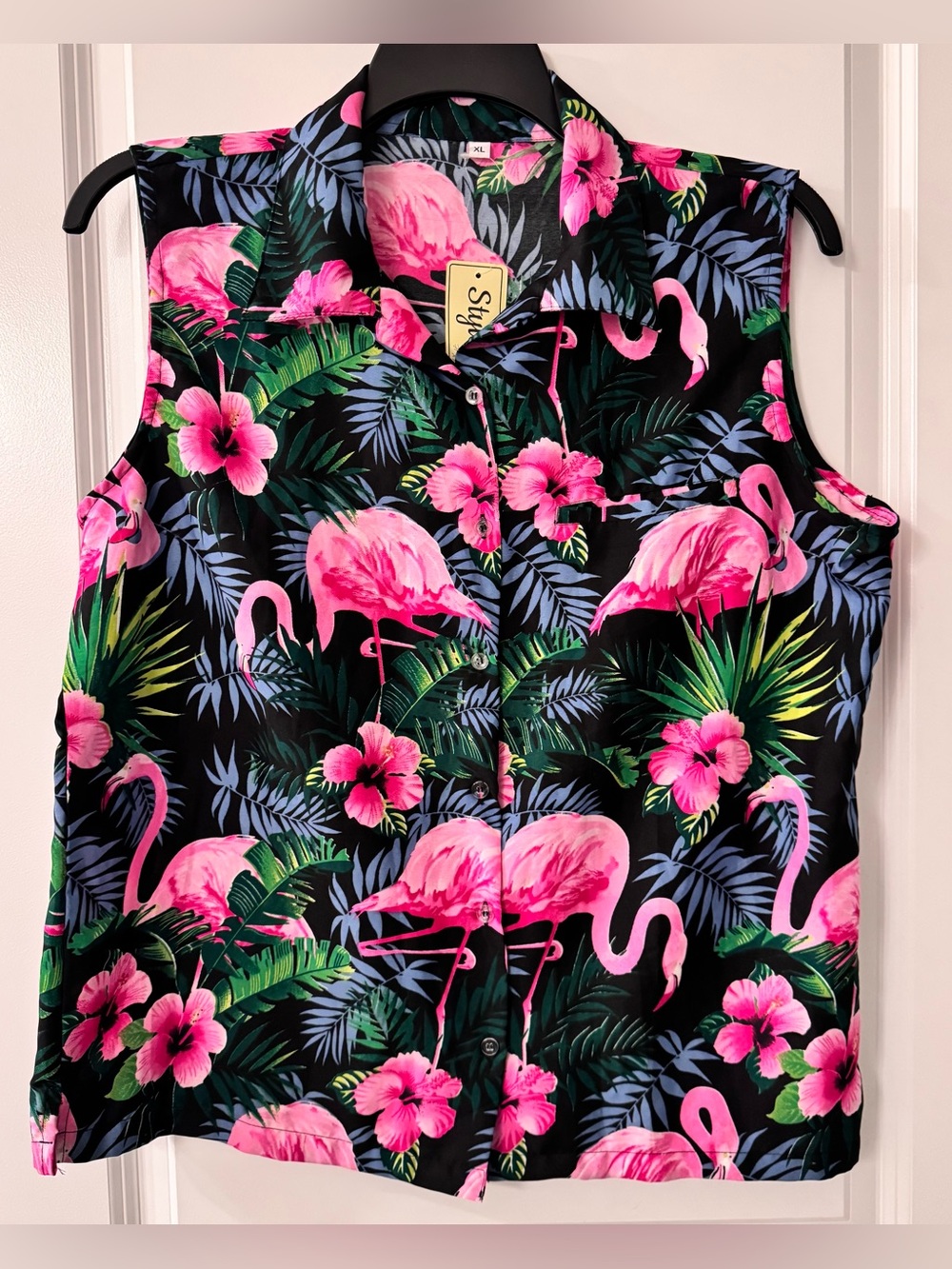 #z1006 - Stylore Tropical Hawaiian Flamingo Print Sleeveless Button Down Blouse